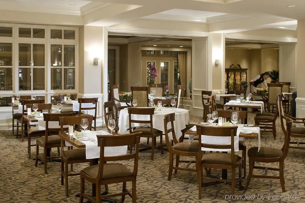 The Sutton Place Hotel Ванкувер