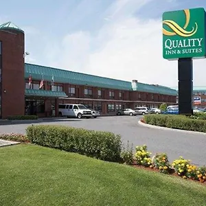 Hotel Quality & Pe Trudeau Airport