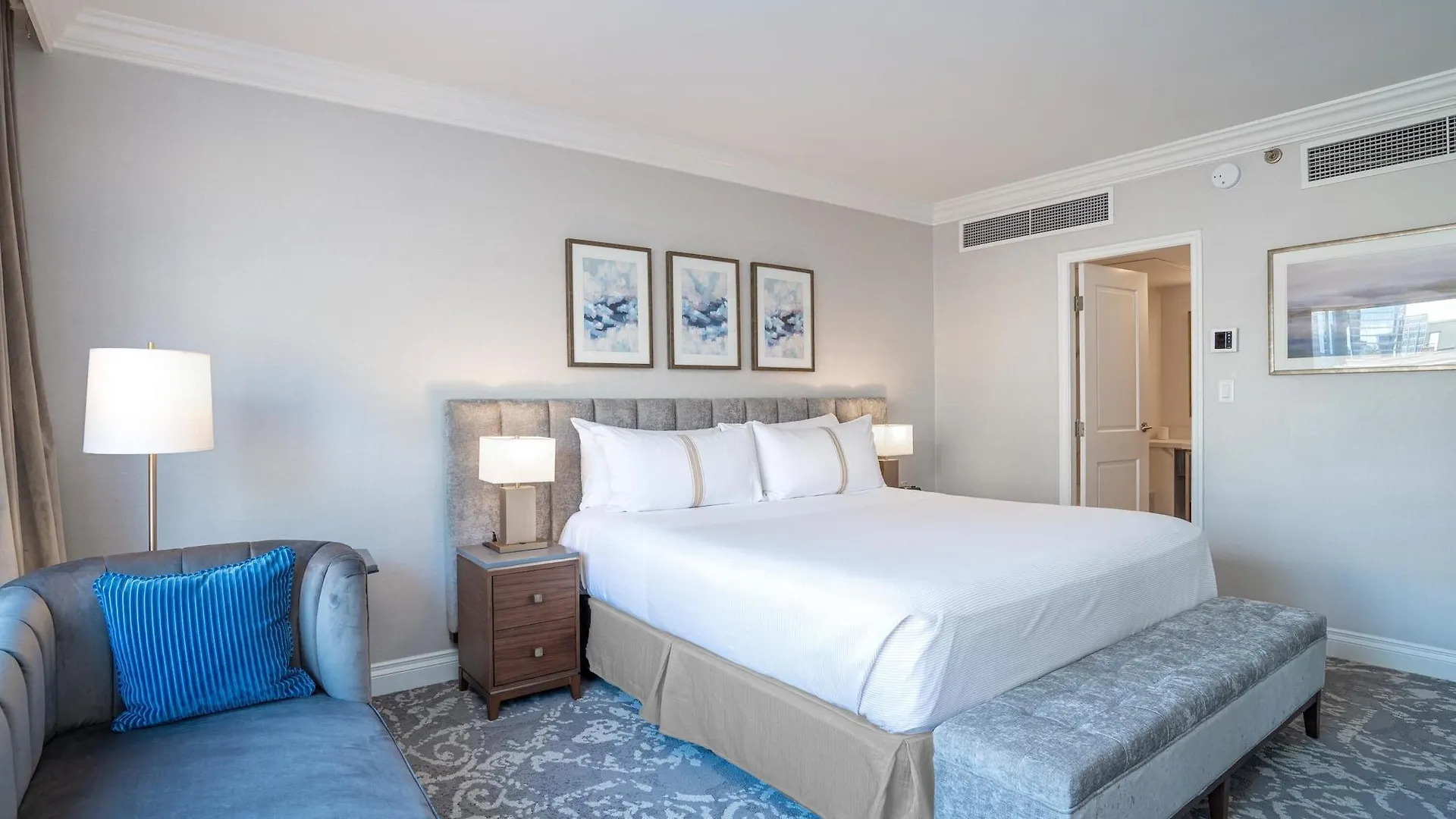 The Sutton Place Hotel וונקובר